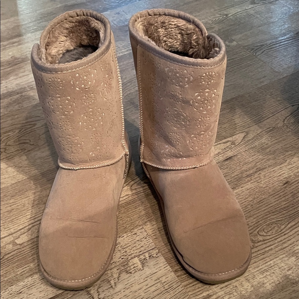Rampage Beige Winter Boots